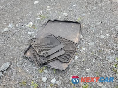 Zdjęcie 12 z 13 samochodu: 2010 VOLKSWAGEN CITY GOLF VIN:9BWEL4BE8A4000910 - miniatura