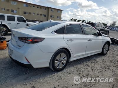 Trzecie zdjęcie samochodu z tyłu: 2018 HYUNDAI SONATA HYBRID VIN:KMHE24L36JA078447 - miniatura