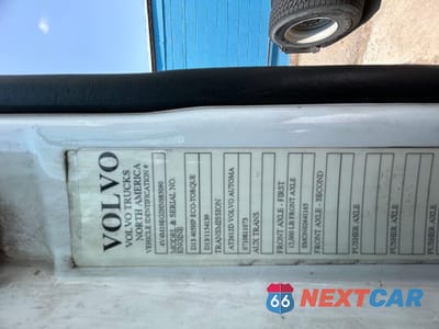 Zdjęcie 9 z 10 samochodu: 2017 VOLVO VN VNM VIN:4V4M19EG2HN985090 - miniatura
