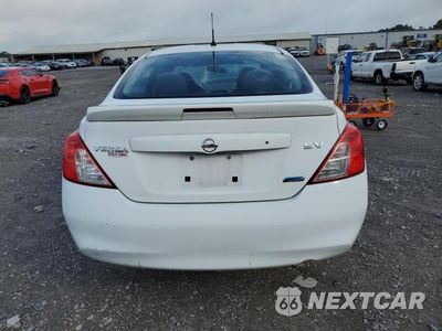 Zdjęcie 6 z 13 samochodu: 2014 NISSAN VERSA S VIN:3N1CN7AP6EL819224 - miniatura