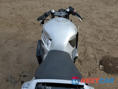 Zdjęcie 6 z 9 samochodu: 2003 HONDA CBR600 F4 VIN:JH2PC35093M400126 - miniatura