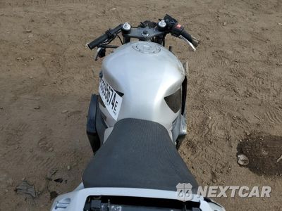 Zdjęcie 6 z 9 samochodu: 2003 HONDA CBR600 F4 VIN:JH2PC35093M400126 - miniatura