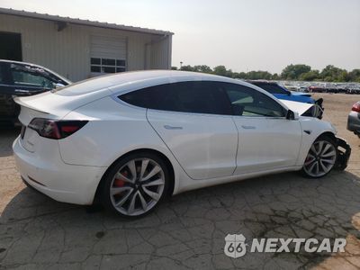 Trzecie zdjęcie samochodu z tyłu: 2019 TESLA MODEL 3 VIN:5YJ3E1EB8KF231778 - miniatura
