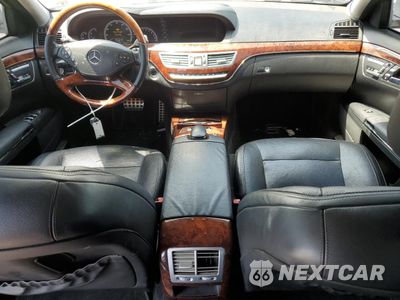 Zdjęcie 8 z 13 samochodu: 2012 MERCEDES-BENZ S 550 VIN:WDDNG7DB7CA419845 - miniatura