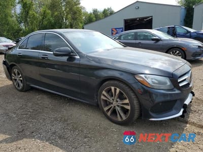 Czwarte zdjęcie samochodu z boku: 2017 MERCEDES-BENZ C 300 4MATIC VIN:55SWF4KB3HU232926 - miniatura