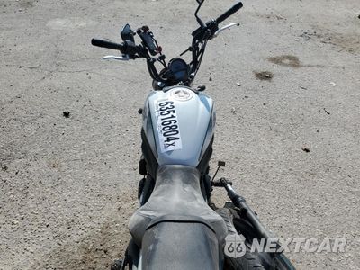 Zdjęcie 6 z 10 samochodu: 2022 KAWASAKI EN650 C VIN:JKAENEC15NDA04065 - miniatura