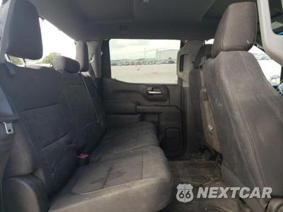 Zdjęcie 10 z 12 samochodu: 2019 CHEVROLET SILVERADO K1500 VIN:3GCUYAEF2KG298465 - miniatura