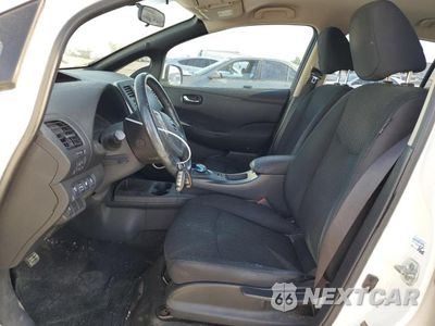 Zdjęcie 7 z 12 samochodu: 2013 NISSAN LEAF S VIN:1N4AZ0CP8DC425169 - miniatura
