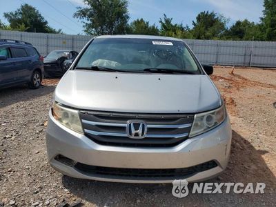 Piąte zdjęcie samochodu w środku: 2013 HONDA ODYSSEY EXL VIN:5FNRL5H63DB022019 - miniatura