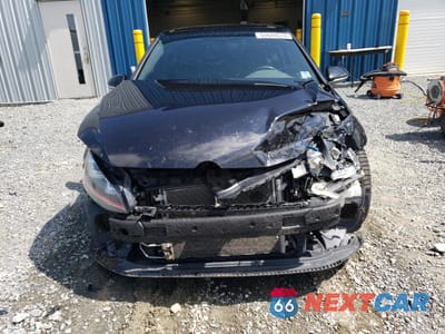 Piąte zdjęcie samochodu w środku: 2017 VOLKSWAGEN GTI S VIN:3VWYT7AU1HM038931 - miniatura