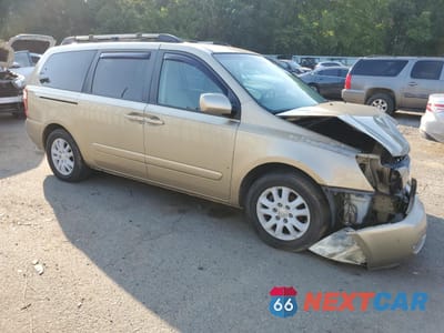 Czwarte zdjęcie samochodu z boku: 2006 KIA SEDONA EX VIN:KNDMB233766056424 - miniatura
