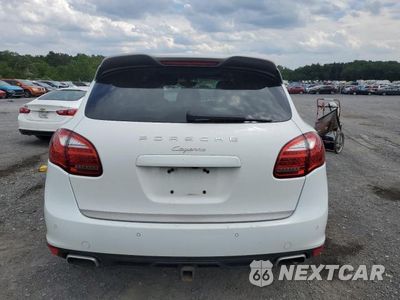 Zdjęcie 6 z 13 samochodu: 2014 PORSCHE CAYENNE VIN:WP1AF2A28ELA46341 - miniatura