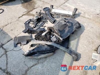 Zdjęcie 12 z 13 samochodu: 2020 MERCEDES-BENZ AMG GT VIN:WDDYJ7HA6LA028153 - miniatura