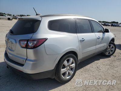 Trzecie zdjęcie samochodu z tyłu: 2017 CHEVROLET TRAVERSE LT VIN:1GNKRGKD8HJ343207 - miniatura