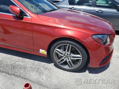 Zdjęcie 12 z 13 samochodu: 2019 MERCEDES-BENZ E 300 VIN:WDDZF4JB8KA511164 - miniatura