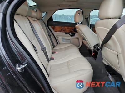 Zdjęcie 10 z 15 samochodu: 2012 JAGUAR XJ VIN:SAJWA1CB5CLV32701 - miniatura