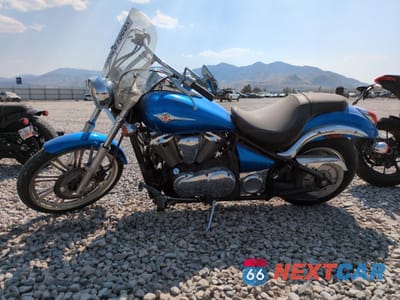 Trzecie zdjęcie samochodu z tyłu: 2007 KAWASAKI VN900 C VIN:JKAVN2C107A007102 - miniatura