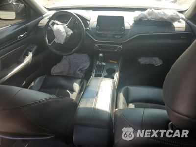 Zdjęcie 8 z 13 samochodu: 2019 NISSAN ALTIMA SR VIN:1N4BL4CV6KC259307 - miniatura