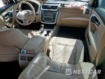 Zdjęcie 8 z 12 samochodu: 2016 NISSAN ALTIMA 2.5 VIN:1N4AL3AP5GC113353 - miniatura