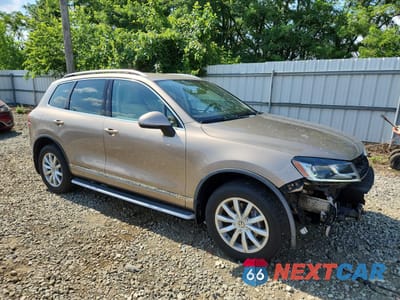 Czwarte zdjęcie samochodu z boku: 2016 VOLKSWAGEN TOUAREG SPORT VIN:WVGEF9BP8GD003925 - miniatura