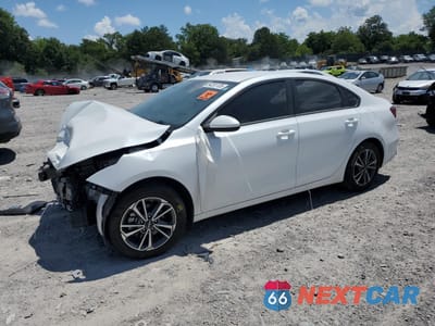 2023 KIA FORTE LX 3KPF24AD0PE585709 - główne zdjęcie licytacji z USA - miniatura