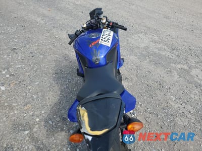 Zdjęcie 6 z 10 samochodu: 2009 YAMAHA YZFR6 VIN:JYARJ16E19A013677 - miniatura