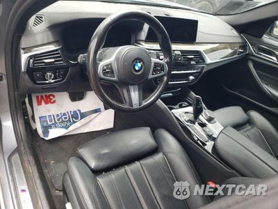 Zdjęcie 8 z 12 samochodu: 2020 BMW 530E VIN:WBAJA9C0XLCD32161 - miniatura
