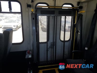 Zdjęcie 9 z 10 samochodu: 2016 FORD F550 SUPER - TRANSIT VEHICLES BUS VIN:1FDGF5GY9GEB35153 - miniatura