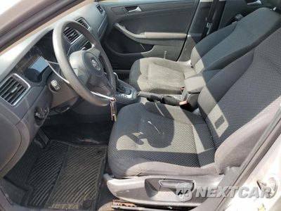 Zdjęcie 7 z 12 samochodu: 2012 VOLKSWAGEN JETTA BASE VIN:3VW2K7AJ7CM382755 - miniatura