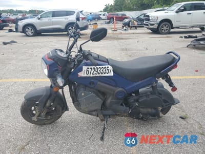 Trzecie zdjęcie samochodu z tyłu: 2022 HONDA NVA110 B VIN:3H1JK0700ND007390 - miniatura