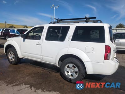 Drugie zdjęcie samochodu z przodu: 2010 NISSAN PATHFINDER S FE+ VIN:5N1AR1NN7AC612132 - miniatura