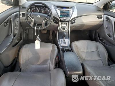 Zdjęcie 8 z 12 samochodu: 2013 HYUNDAI ELANTRA GLS VIN:5NPDH4AE0DH230173 - miniatura