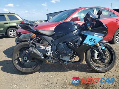 2011 SUZUKI GSX750 JS1GR7MA8B2100817 - główne zdjęcie licytacji z USA - miniatura
