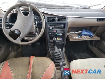 Zdjęcie 8 z 12 samochodu: 1991 NISSAN SENTRA VIN:JN1EB31PXMU031500 - miniatura