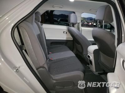 Zdjęcie 10 z 12 samochodu: 2022 HYUNDAI IONIQ 5 SE VIN:KM8KMDAF5NU054445 - miniatura