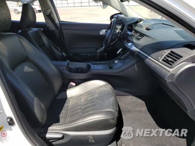 Zdjęcie 7 z 15 samochodu: 2012 LEXUS CT 200 VIN:JTHKD5BH6C2047649 - miniatura