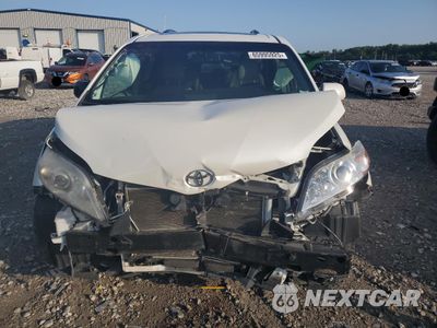 Piąte zdjęcie samochodu w środku: 2015 TOYOTA SIENNA XLE VIN:5TDYK3DC2FS642468 - miniatura