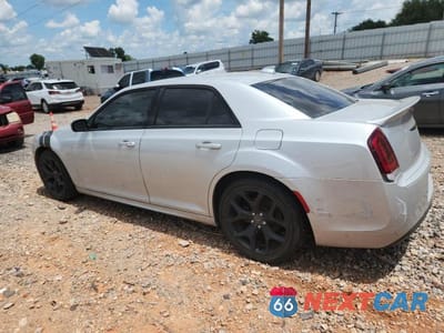 Drugie zdjęcie samochodu z przodu: 2021 CHRYSLER 300C VIN:2C3CCABG1MH660638 - miniatura