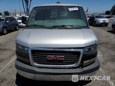 Piąte zdjęcie samochodu w środku: 2010 GMC SAVANA G1500 LT VIN:1GKUGCD4XA1132002 - miniatura