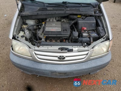 Zdjęcie 11 z 12 samochodu: 2002 TOYOTA SIENNA LE VIN:4T3ZF13C92U488557 - miniatura