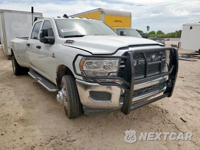 Czwarte zdjęcie samochodu z boku: 2023 RAM 3500 TRADESMAN VIN:3C63RRGL8PG524453 - miniatura