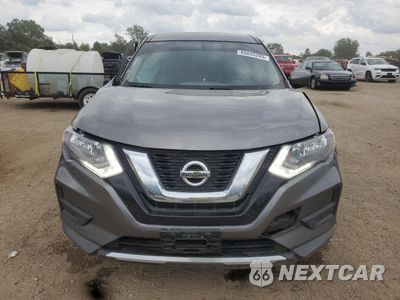 Piąte zdjęcie samochodu w środku: 2017 NISSAN ROGUE S VIN:KNMAT2MT1HP553092 - miniatura