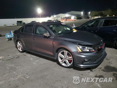 Czwarte zdjęcie samochodu z boku: 2016 VOLKSWAGEN JETTA GLI VIN:3VW4T7AJ1GM222818 - miniatura