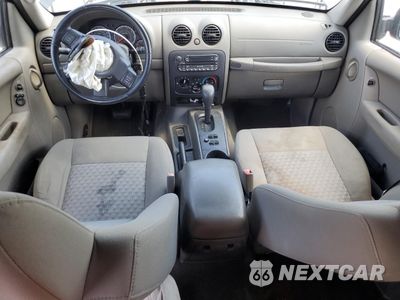 Zdjęcie 8 z 15 samochodu: 2005 JEEP LIBERTY SPORT VIN:1J4GK48K05W558953 - miniatura