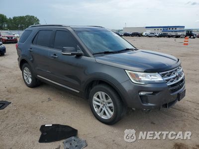 Czwarte zdjęcie samochodu z boku: 2018 FORD EXPLORER XLT VIN:1FM5K8D87JGB30859 - miniatura
