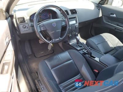 Zdjęcie 8 z 12 samochodu: 2011 VOLVO C30 T5 VIN:YV1672MK1B2192186 - miniatura