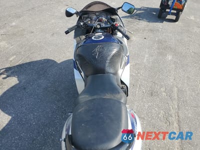 Zdjęcie 6 z 9 samochodu: 2005 SUZUKI GSX1300 RK5 VIN:JS1GW71AX52102926 - miniatura