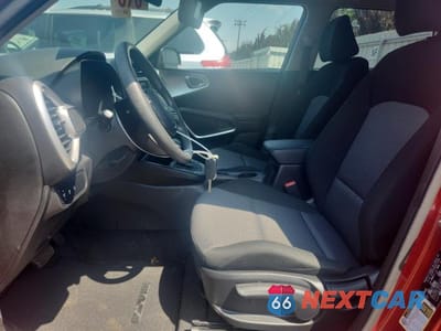 Zdjęcie 7 z 12 samochodu: 2023 KIA SOUL LX VIN:KNDJ23AU2P7874191 - miniatura