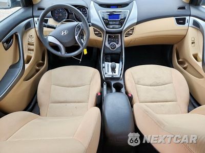 Zdjęcie 8 z 12 samochodu: 2013 HYUNDAI ELANTRA GLS VIN:5NPDH4AE6DH397282 - miniatura
