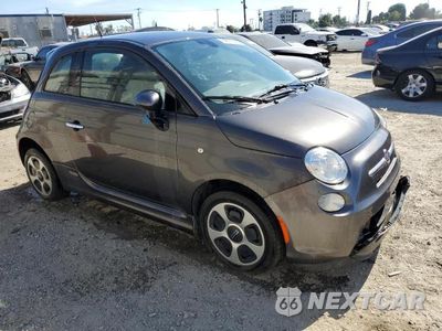 Czwarte zdjęcie samochodu z boku: 2016 FIAT 500 ELECTRIC VIN:3C3CFFGE7GT221872 - miniatura